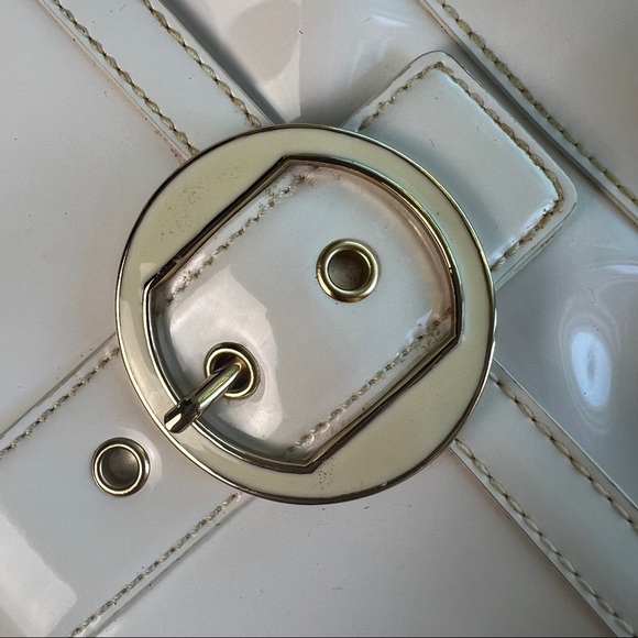 NWT Y2K White Patent Buckled Baguette Bag - Picture 2 of 11